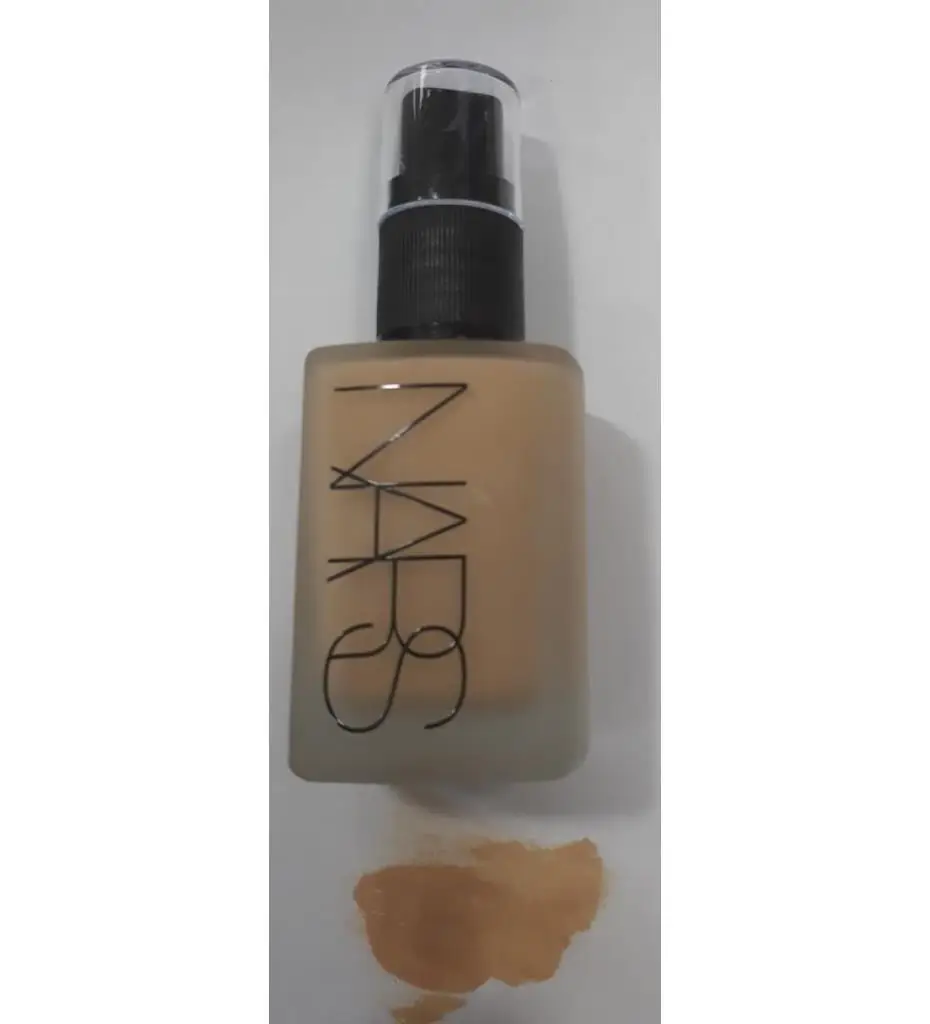 Nars Sheer Matte Fondöten Fiji Light 5 Refill 30 ml Nars Sheer Matte Fondöten Fiji Light 5 Refill 30 ml